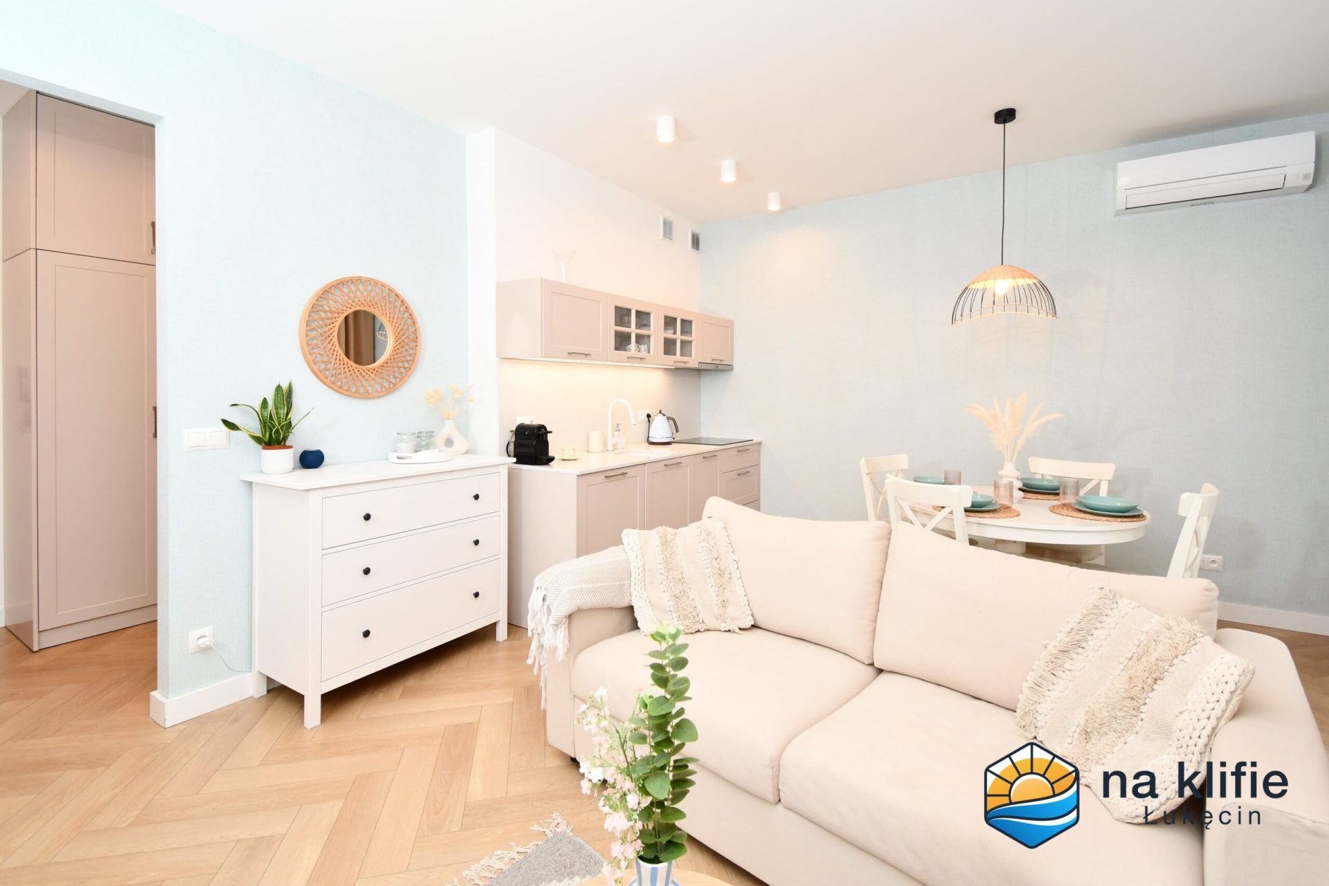 Lounge area